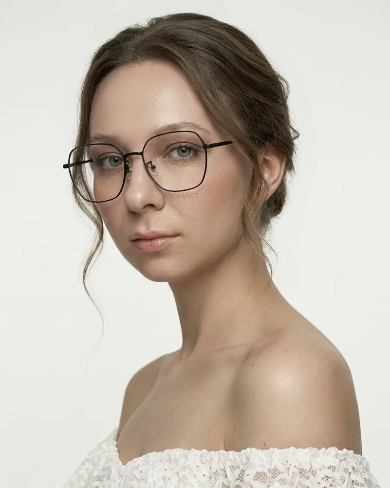 Optik U Titanium 921 C4-7