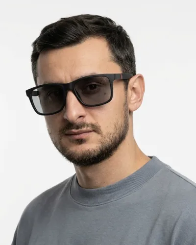 Солнцезащитные очки Optik U 0517 серый фотохром